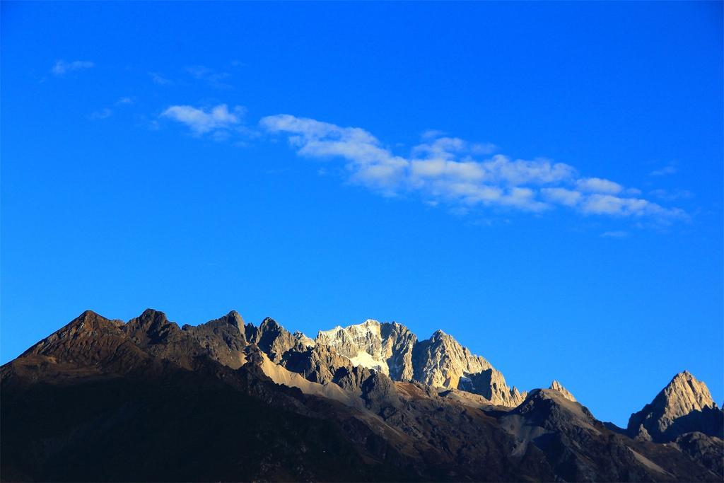 Lijiang Baisha Free Time Designed Hotel Buitenkant foto